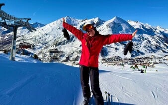 Chceš ještě na hory? Vyzkoušeli jsme rakouský skiareál, kde se lyžuje až do května a kde Beatles natáčeli svůj film