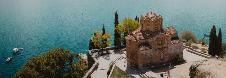 Chceš sa vyhnúť preplneným dovolenkovým destináciám? V tom prípade necestuj na tieto miesta