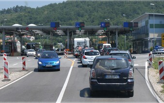 Chorváti zvýšili počas letnej sezóny cenu mýta. Dovolenkári si priplatia