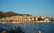 Chorvatské pláže opět znečišťují výkaly. Skvrny na moři jsou velké i 150 metrů