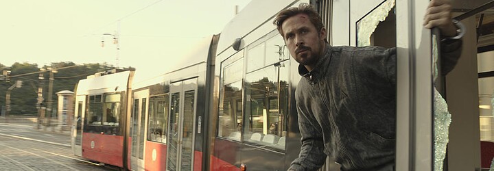Chris Evans loví Ryana Goslinga. Akční film The Gray Man, který se točil i v Praze, je nejdražším snímkem od Netflixu
