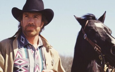Chuck Norris truchlil pro zesnulého Clarence Gilyarda alias Trivetta z Walker, Texas Ranger. Budeš nám chybět, vzkázal