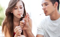 Cigarety si na Slovensku bez problémov kúpi každé piate dieťa