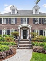 Čím se živili rodiče Kevina ze Sám doma, že si mohli dovolit tak velký dům? Konečně známe odpověď