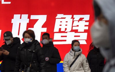 Čína počítá s další vlnou koronaviru. Nakazí se až 65 milionů lidí týdně