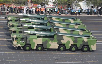 Čína má novou zbraň: Rakety s doletem 15 tisíc kilometrů dosahují 25násobku rychlosti zvuku