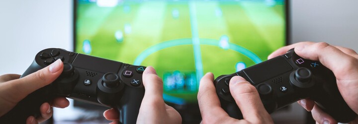 Čína zakázala dětem a teenagerům online videohry ve všední dny. Hrát smějí jen v pátek a o víkendu