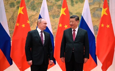 Čínský prezident Si Ťin-pching dorazil do Moskvy, má představit mírový plán pro Ukrajinu i „prohlubovat přátelství“ Ruska a Číny 