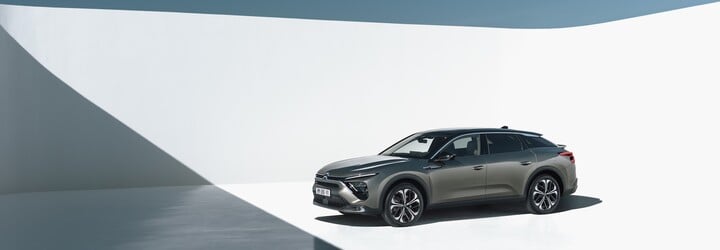 Citroën má novú vlajkovú loď. C5 X má svojský dizajn a výhradne  benzínové a plug-in hybridné motory