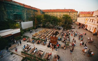 Co bude s Kasárny Karlín? Ve hře je školka nebo byty, architekti navrhli i bizarní přestavbu