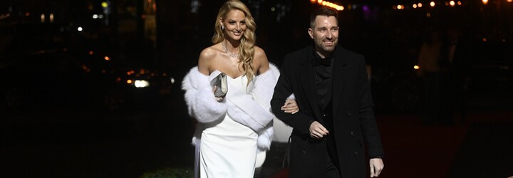 Čo si obliekli slovenské celebrity na Ples v opere? Nechýbala ani červená čiapočka