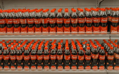 Coca-Cola hlási problém. V chorvátskej nemocnici ošetrili desiatky pacientov, niektorým potvrdili poškodenie tkanív