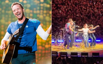 Coldplay vo Viedni vyjadrili podporu Taylor Swift po jej zrušenom koncerte. Spoločne so swifties na pódiu zaspievali jej hit