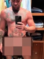 Conor McGregor mal posielať nevyžiadané nudes známej raperke. Leakla ich na jeho narodeniny