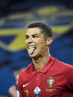 Cristiano Ronaldo strelil svoj 100. gól v národnom reprezentačnom drese, pridal aj ďalší. Rekordných 109 gólov je ohrozených