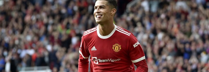 Cristiano Ronaldo údajne zarobil Manchestru United na predaji dresov už 220 miliónov eur  