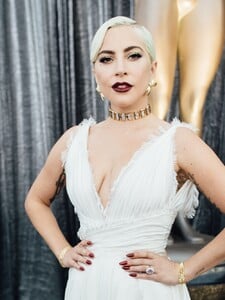 Ďábel nosí Pradu 2 nabírá hvězdnou posilu. Ve filmu si zahraje Lady Gaga