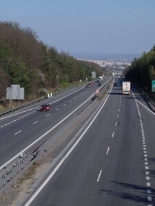 Dálniční známky se už za pár měsíců opět zdraží. Víme, kolik zaplatíš