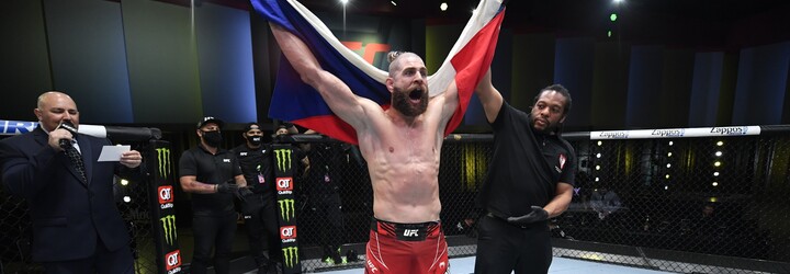 Další skalp Jiřího Procházky v UFC: Český samuraj ukončil Jamahala Hilla ve třetím kole