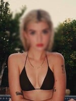 Dcéra Charlieho Sheena prehovorila o svojich plastikách. Nechcela sa vraj podobať na otca