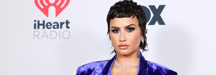 Demi Lovato si znovu osvojila oslovení „ona“. Užívání „oni“ pro ni prý bylo příliš vyčerpávající