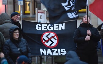 Demokracie v Německu je ohrožena. Kontrarozvědka varuje před nebezpečnou politickou stranou