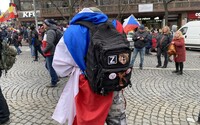 Demonstrant, který se vycajchnoval s proruskými symboly, půjde k soudu