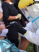 Denní nárůst nakažených: Přibylo 2 615 případů, pandemie v Česku ustupuje