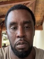 Diddy údajne donútil gigola, aby sa speváčke Cassie vymočil do úst. Toto sú najmrazivejšie výpovede zo súdu