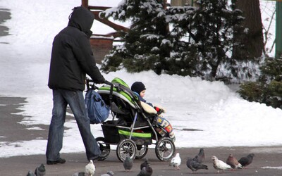 Dieťa ruských rodičov umrzlo na balkóne pri -7°C. Umiestnili ho tam, aby zaspalo na čerstvom vzduchu