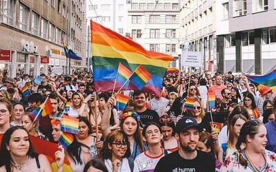 Dnes vyvrcholí online Dúhový Pride Bratislava, ktorý podporili známi hudobníci, ombudsmanka aj veľvyslanectvá