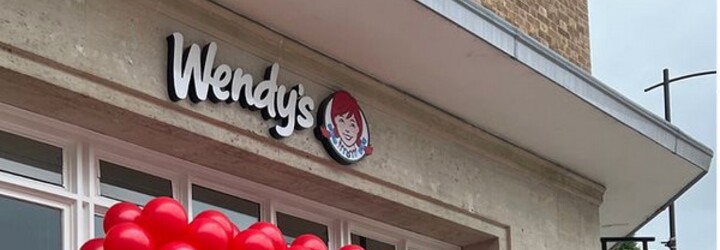 Do Česka míří další fast food. Kdo bude konkurencí pro McDonald's a další hráče?