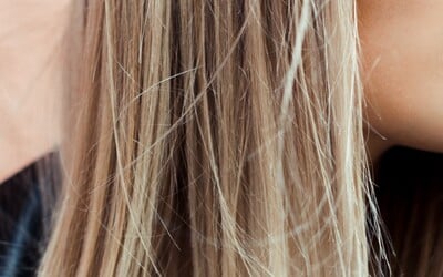 Do Česka se dostaly nebezpečné barvy na vlasy. Mohou ovlivnit lidské zdraví a plodnost, varuje hygiena