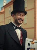 Do kín prichádza nová česká komédia od tvorcov Ženy v behu. Zahrá si v nej aj Jakub Jablonský