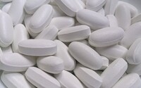 Do konce týdne bude v lékárnách 100 tisíc nedostatkových antibiotik