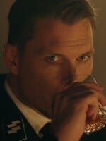 Do ulíc Bratislavy prichádza vojna. Dunaj, k vašim službám sa vracia so zatiaľ najdramatickejšou sériou