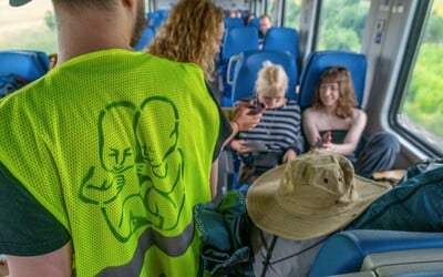 Dobrá správa pre festivalových nadšencov. Slovenské železnice vypravia vlaky na Pohodu, cestujúcich prekvapí tajný hosť
