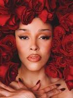 Doja Cat vydáva nový album. Jeho oficiálnu premiéru si budeš môcť vychutnať aj kúsok od Slovenska