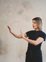 Domácí násilí má více podob. Přečti si, jak ho poznáš a jak můžeš pomoci