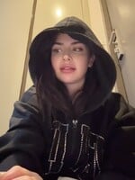 Domi Alagia přiznala, že čelí obrovské vlně kyberšikany. Se slzami v očích poslala silný vzkaz