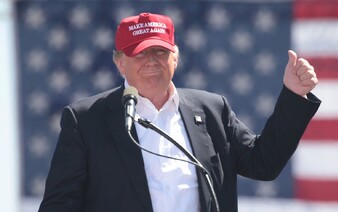 Donald Trump zvažuje vystúpenie USA z NATO. Vyžaduje, aby sa členské štáty k USA správali férovo