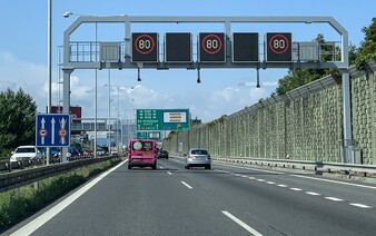 Doprava na diaľnici D1 na výjazde z Bratislavy je opäť plne obnovená. Spojazdnená je aj vetva D4