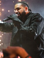 Drake je prvý raper, ktorý zarobil 5 miliónov dolárov z jedného koncertu v americkej aréne