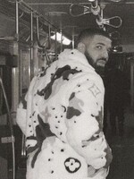 Drake vydal nový album aj videoklip bez akejkoľvek reklamy. Koľko rekordov prekoná projekt Honestly, Nevermind?  