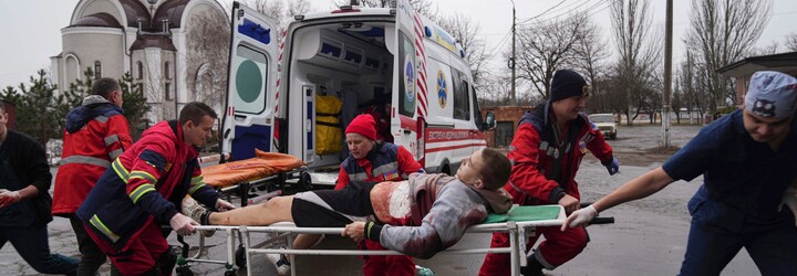 Druhý pokus evakuovat civilisty z Mariupolu selhal. V ulicích leží mrtví lidé, říká svědek