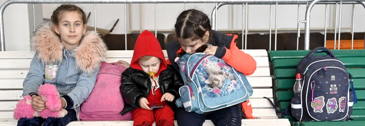 Dva miliony ukrajinských dětí utekly před válkou do zahraničí, píše UNICEF