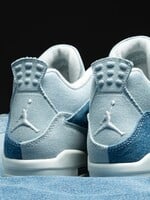 Džínsové Air Jordan 4 či Asicsy s romantickými volánmi. Takto vyzerajú HOT teniskové novinky pre mužov aj ženy