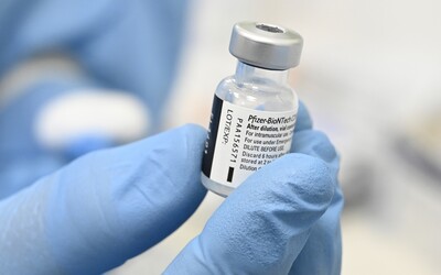 EMA schválila použití vakcíny Pfizer pro děti mladší 12 let