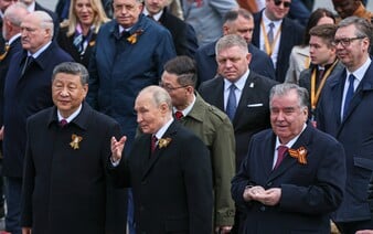 EÚ kritizuje Ficovu cestu do Moskvy. Premiérovi Slovenska hrozí, že na neho uvalia sankcie