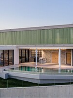 Elegantný dizajn, výhľad na more, bazén aj krytá terasa. Takto vyzerá realitný poklad blízko mesta Poreč 